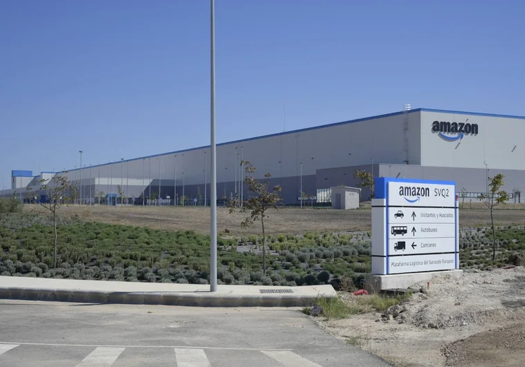 Amazon admite que no tiene fecha para abrir en la plataforma logística de Badajoz