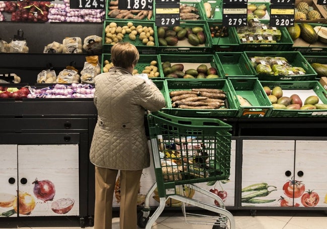 537 kilos por persona y año es el consumo medio de alimentos y bebidas en la región.