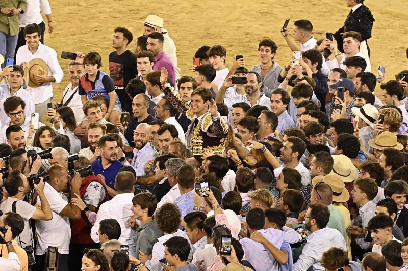 La carrera &#039;Badajoz en forma por la Igualdad&#039;, en imágenes