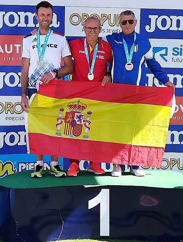 Miguel Periáñez triunfa en Pescara