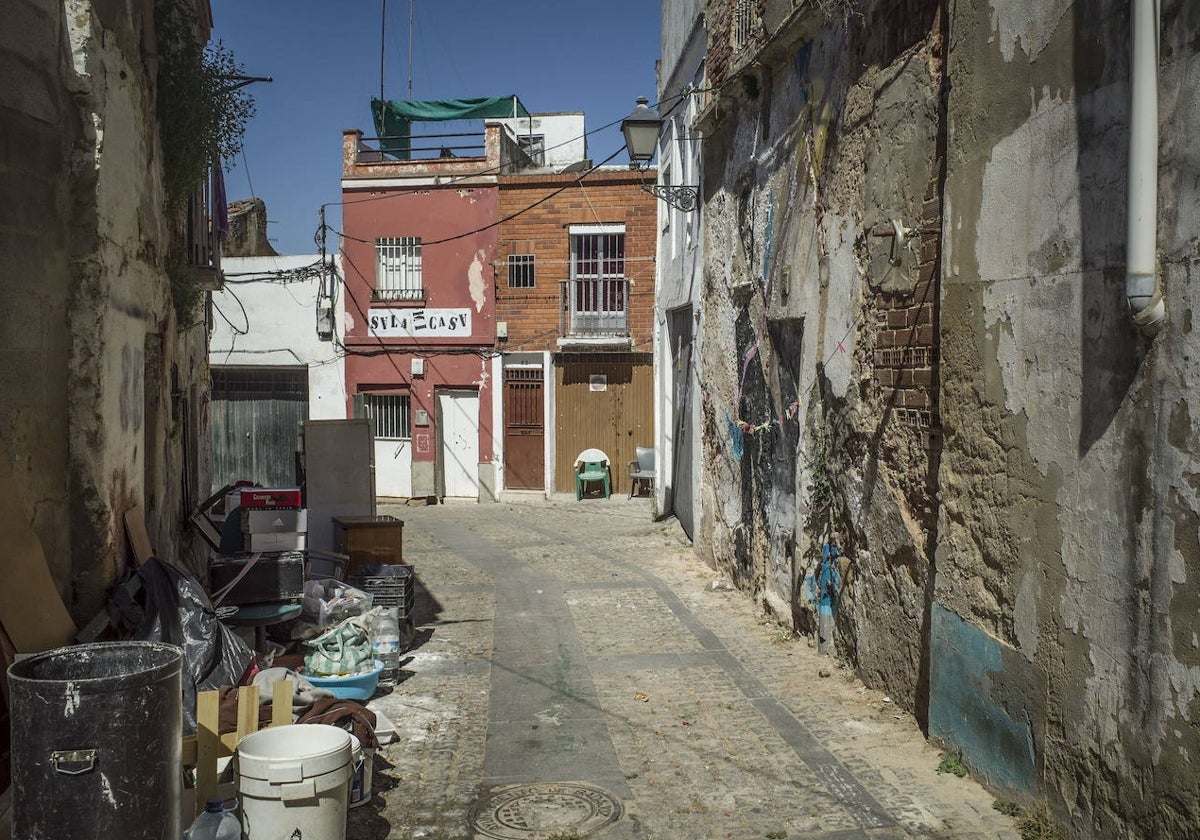 La calle Encarnación del Casco Antiguo de Badajoz.