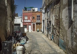 La calle Encarnación del Casco Antiguo de Badajoz.