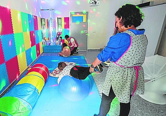 Espacio multisensorial habilitada en el colegio Prácticas, el último centro que se ha incorporado a la red de aulas TEA de la ciudad.