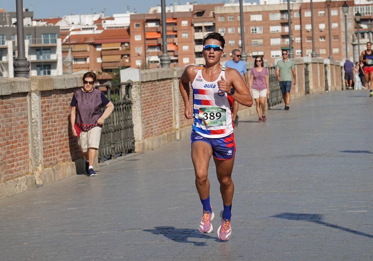 Búscate en las imágenes del cross popular El Pilar de Badajoz