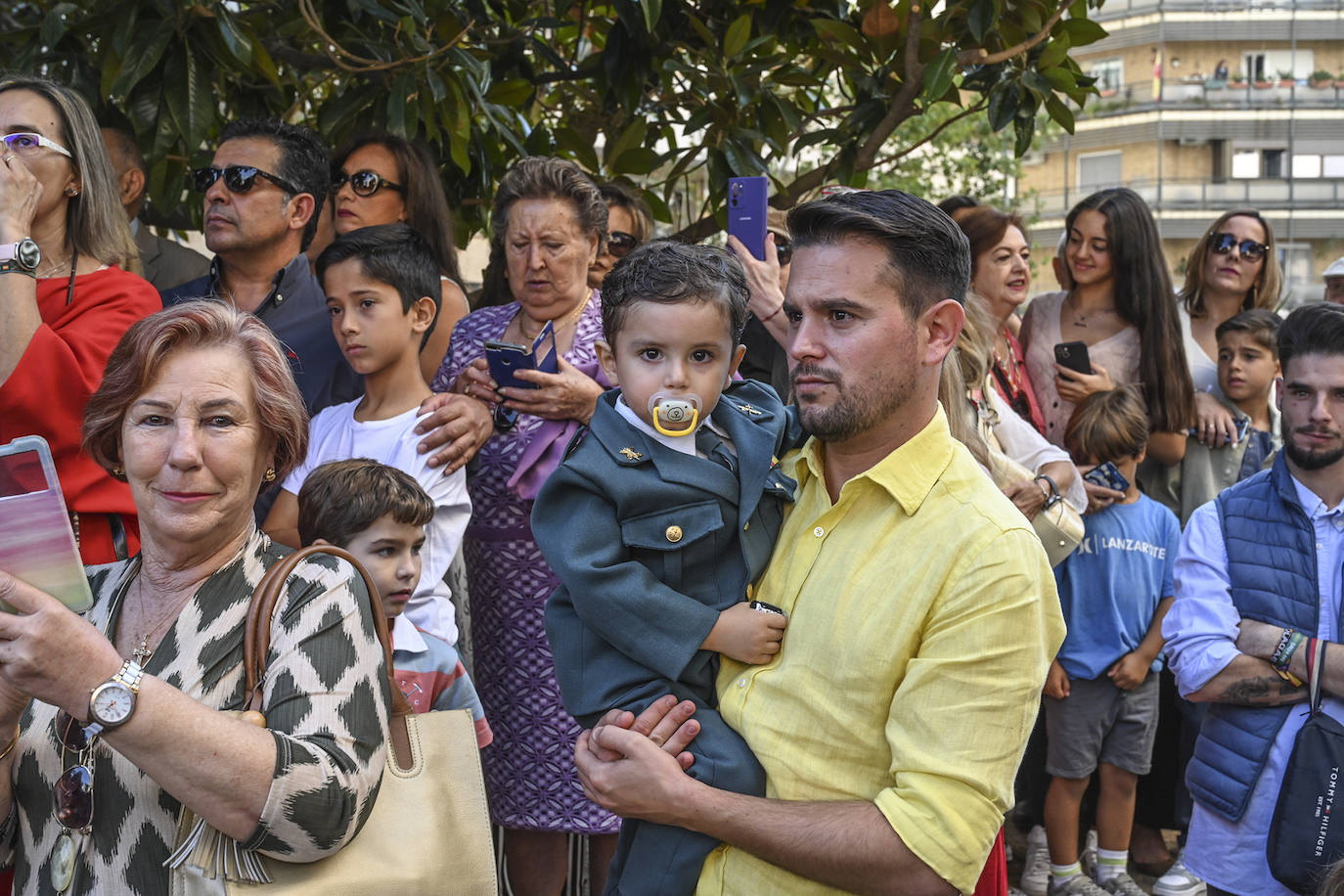Imágenes del Día del Pilar en Badajoz