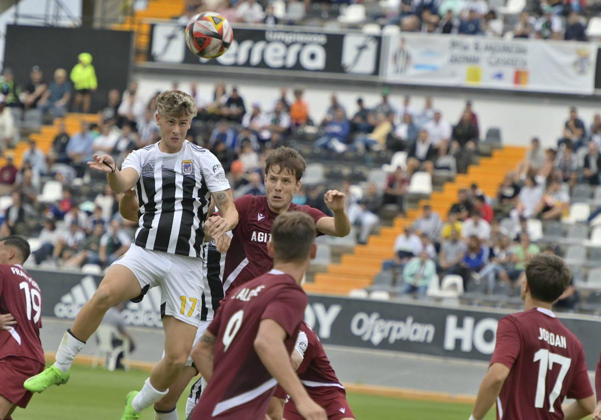 Santiago Müller en una jugada.