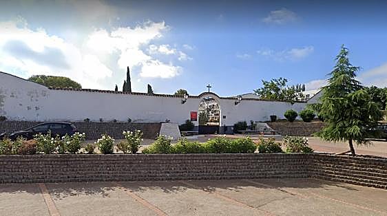 Fuentes de León quiere tener el mejor cementerio