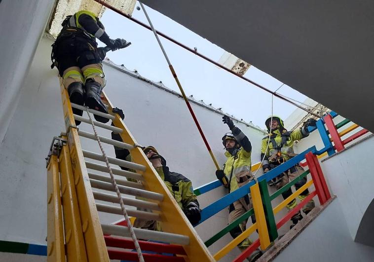 El temporal obliga a evacuar un colegio en Montánchez