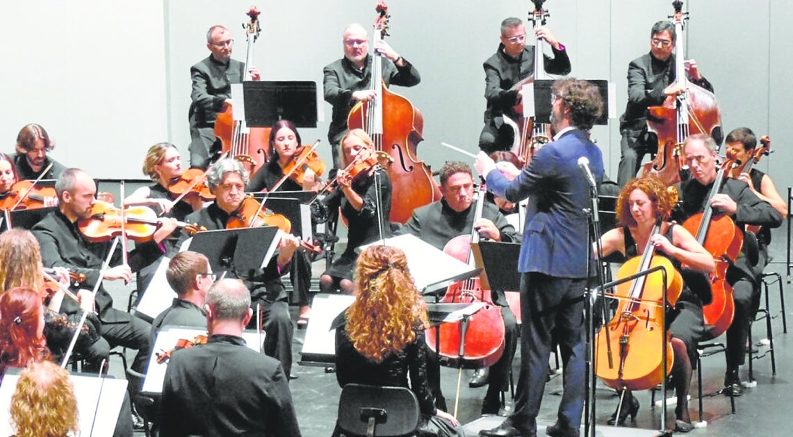 Imagen principal - Hora de abrir los paraguas y los libros