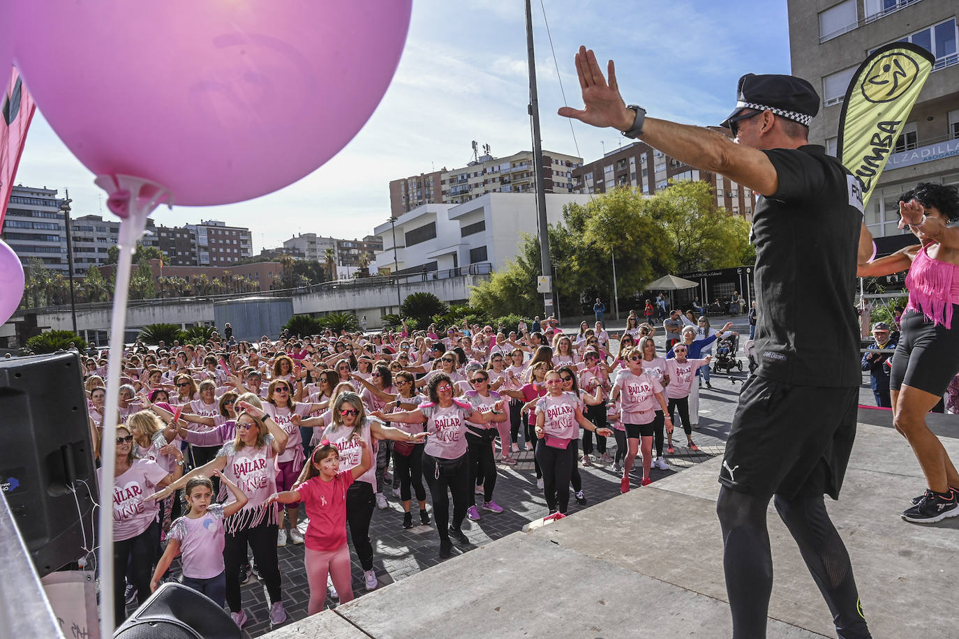 Masterclass de zumba organizada por la AECC en Badajoz