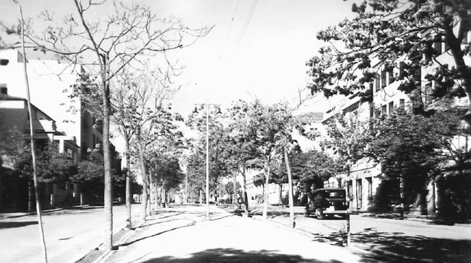 La avenida en los años 50.