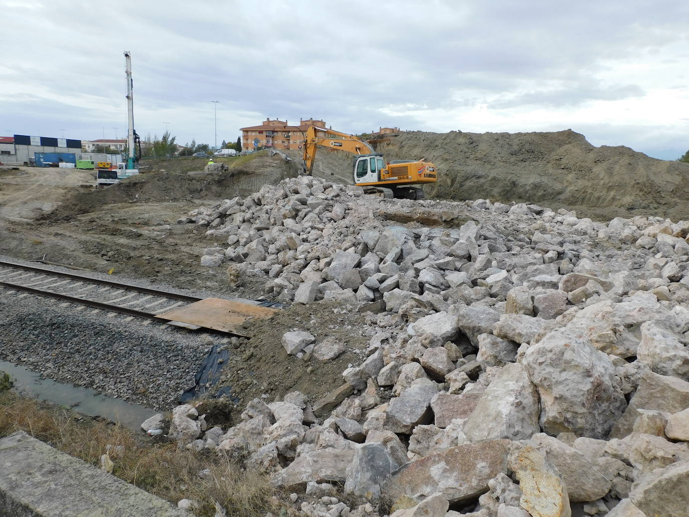 Así ha sido la demolición del puente de la N-V, en Navalmoral