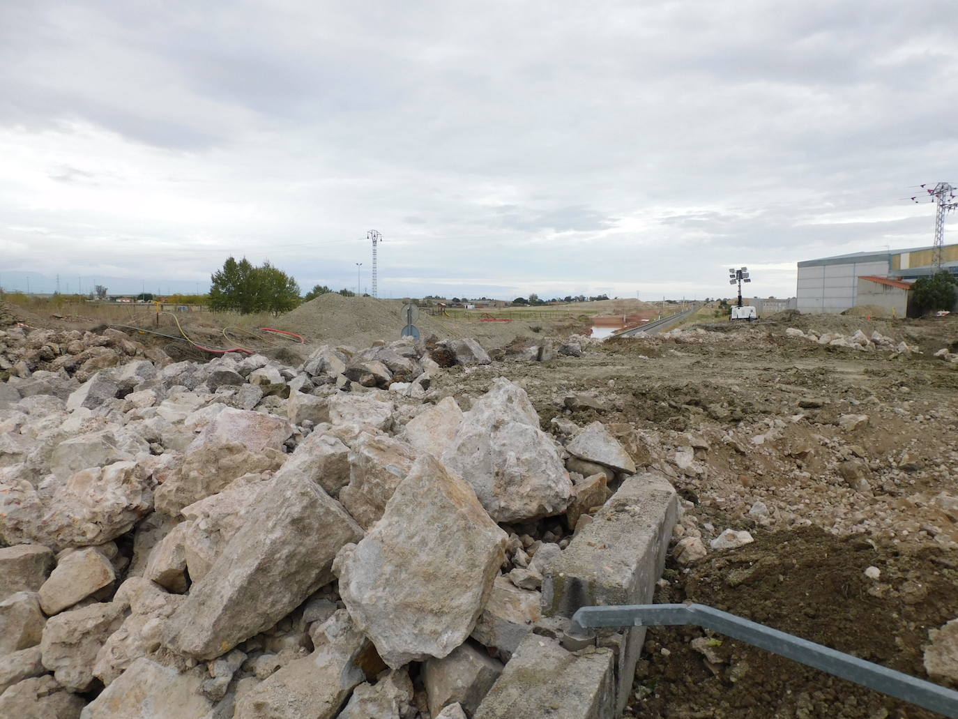 Así ha sido la demolición del puente de la N-V, en Navalmoral