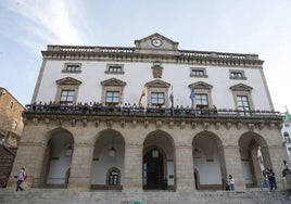 La caída de la red impidió el trabajo administrativo desde el miércoles al viernes de la semana pasada.