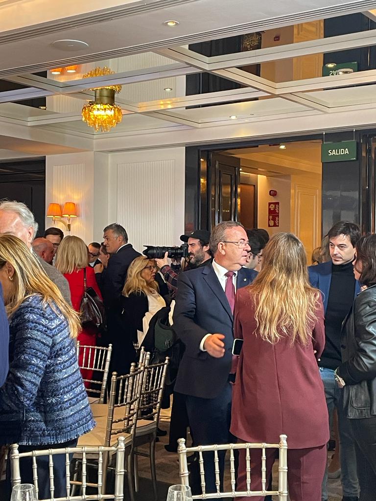 Asistentes al desayuno de María Guardiola en Madrid