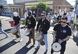 Comparsa de Badajoz ensayando para el pasado Carnaval.