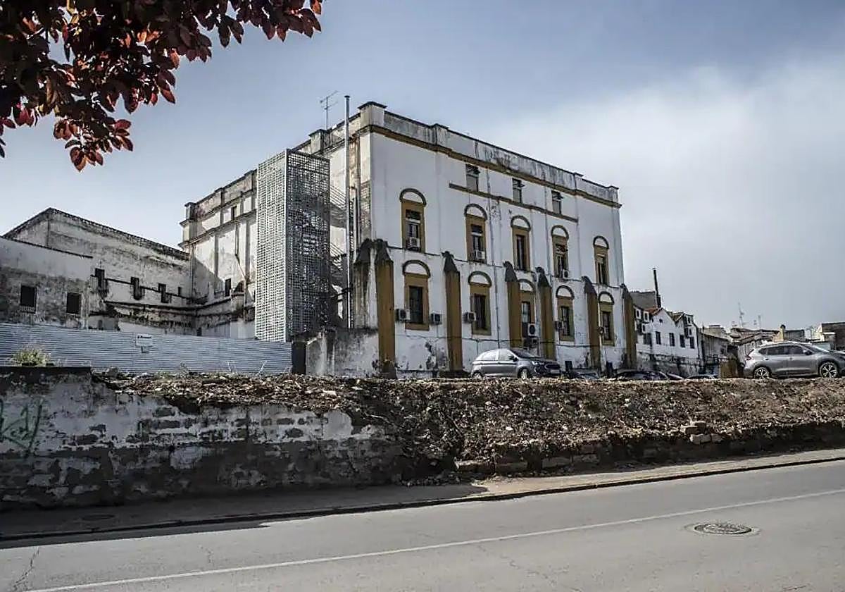 Imagen de archivo del exterior del Palacio de Godoy.