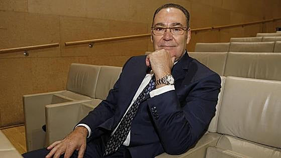 Fernando Palacios, presidente de Cajalmendralejo: «Hay que trabajar en beneficio de la sociedad y buscar el bien común»