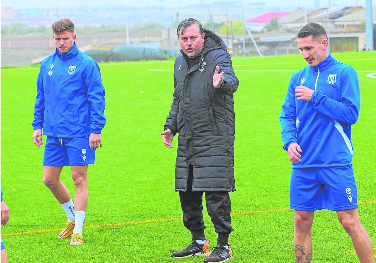 Ruano en una de las sesiones de entrenamiento con Sandoval y Elejalde.