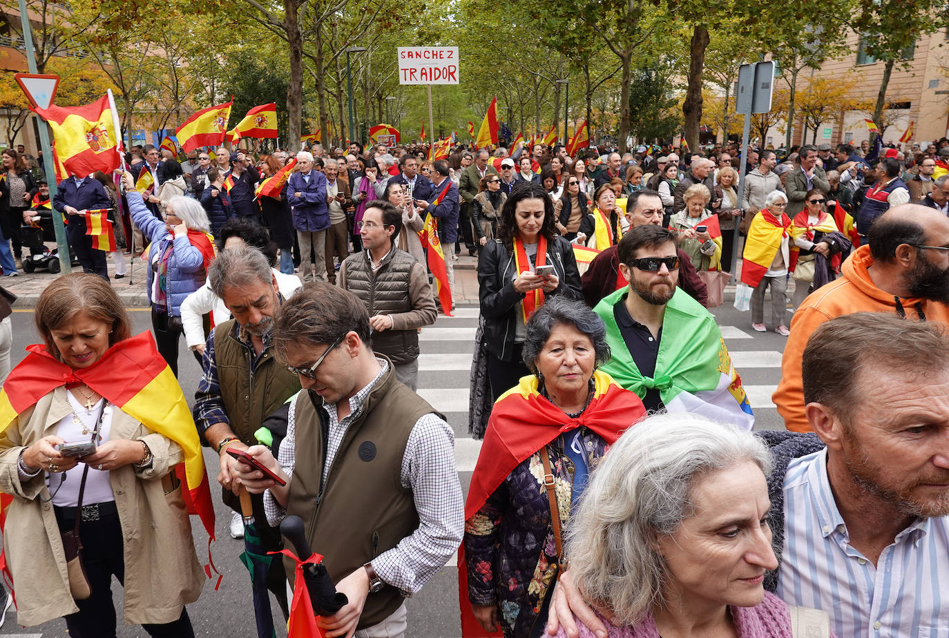 Gran afluencia en la manifestación del PP contra la amnistía en Badajoz