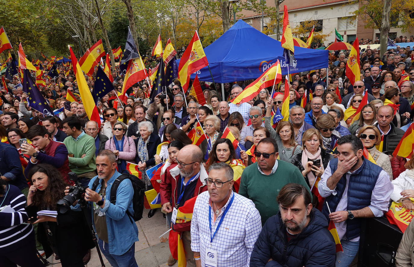 Gran afluencia en la manifestación del PP contra la amnistía en Badajoz