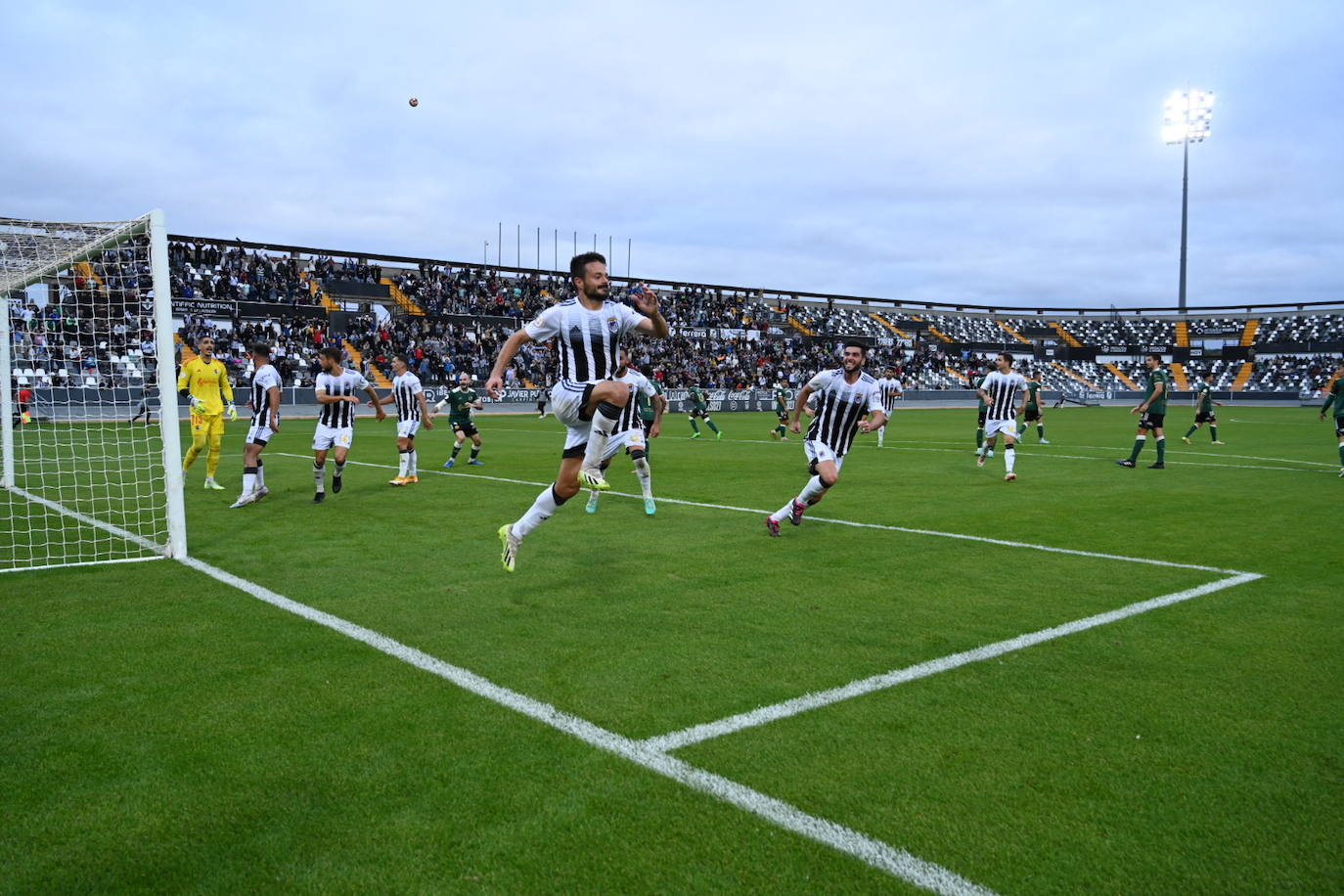 El partido Badajoz-Cacereño, en imágenes