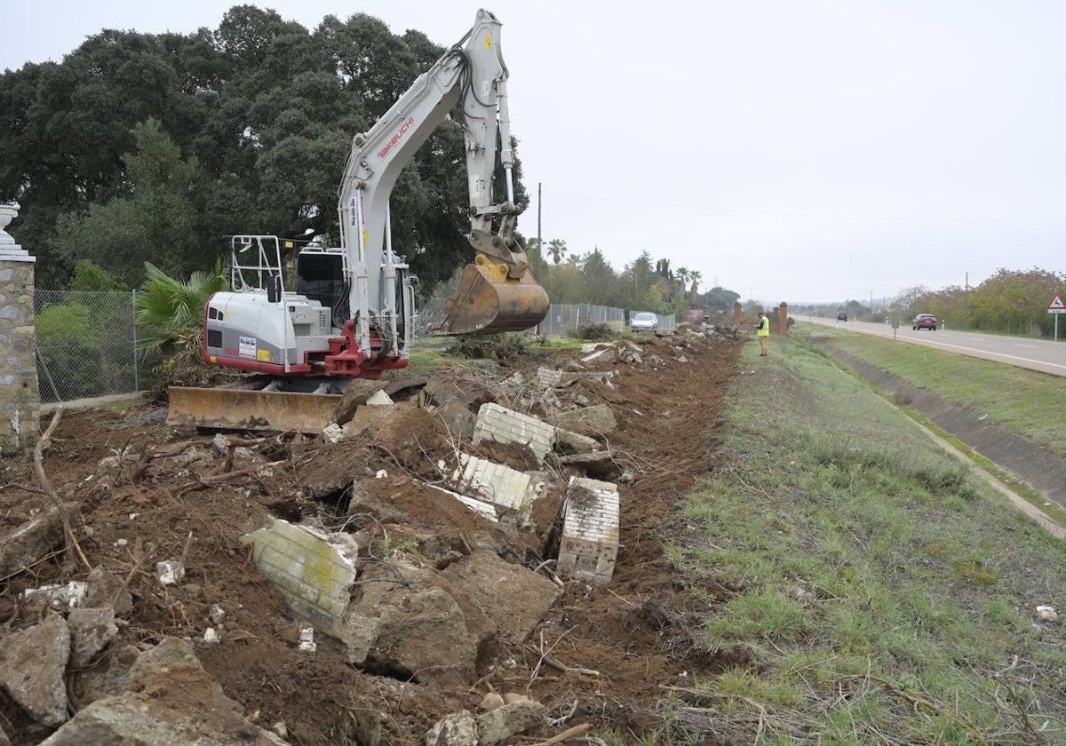 Empiezan las obras para duplicar la carretera de Sevilla con siete rotondas