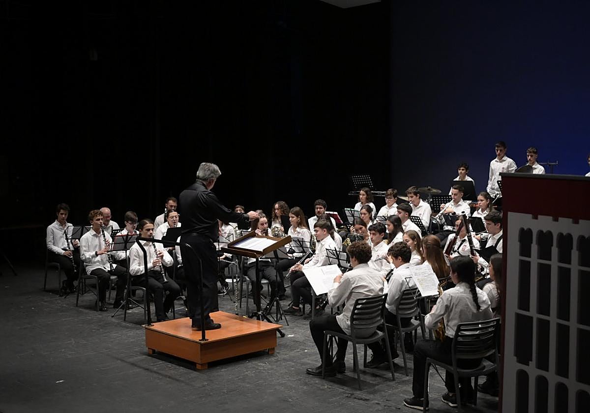 Banda de Música del Conservatorio Juan Vázquez en su actuación en el Palacio de Congresos.