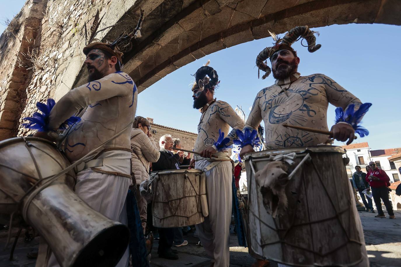 Miles de personas disfrutan del día grande del Mercado Medieval de Cáceres