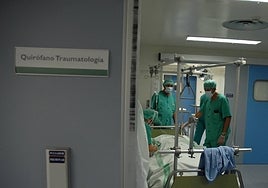 Traumatología es la especialidad que más lista de espera acumula para operarse en Extremadura.
