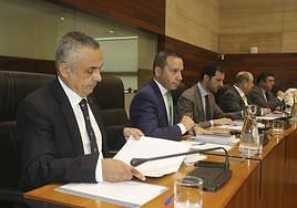 Ángel Pelayo Gordillo (izqda.) y Ángel Fernández, de Vox Extremadura.