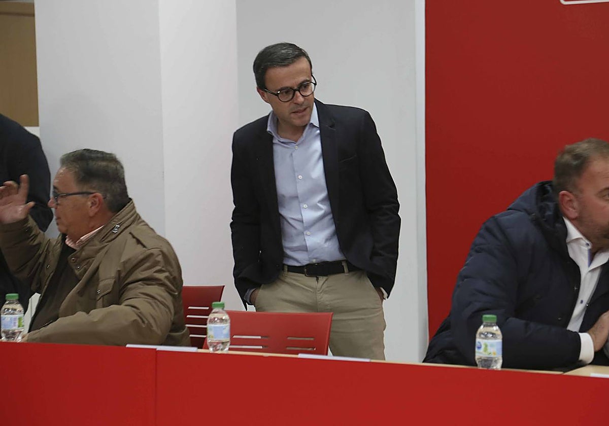 Miguel Ángel Gallardo y Antonio Rodríguez Osuna, ayer en la Ejecutiva regional.