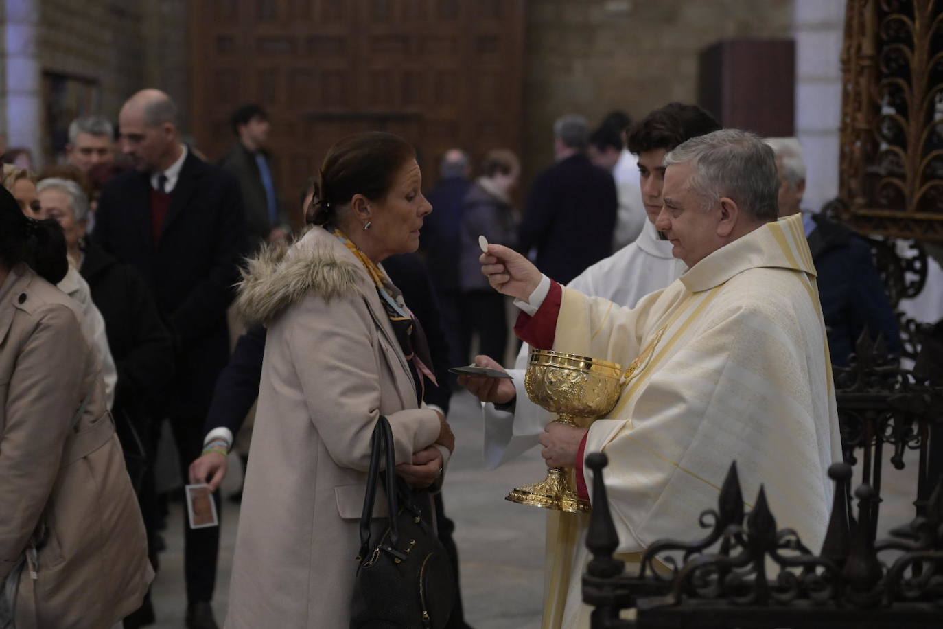 Toma de posesión del arzobispo de Mérida-Badajoz, José Rodríguez Carballo, en la Catedral