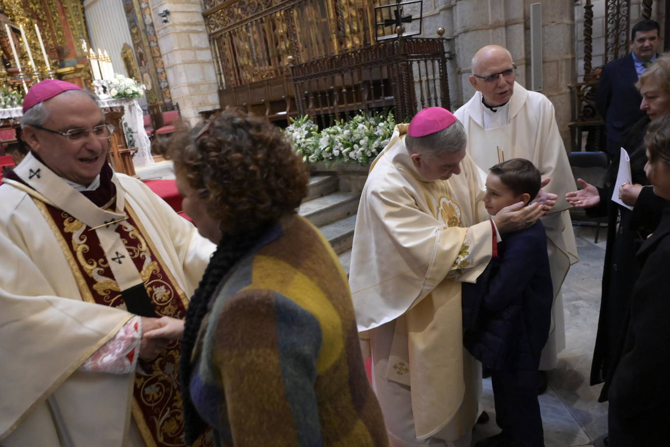 Toma de posesión del arzobispo de Mérida-Badajoz, José Rodríguez Carballo, en la Catedral