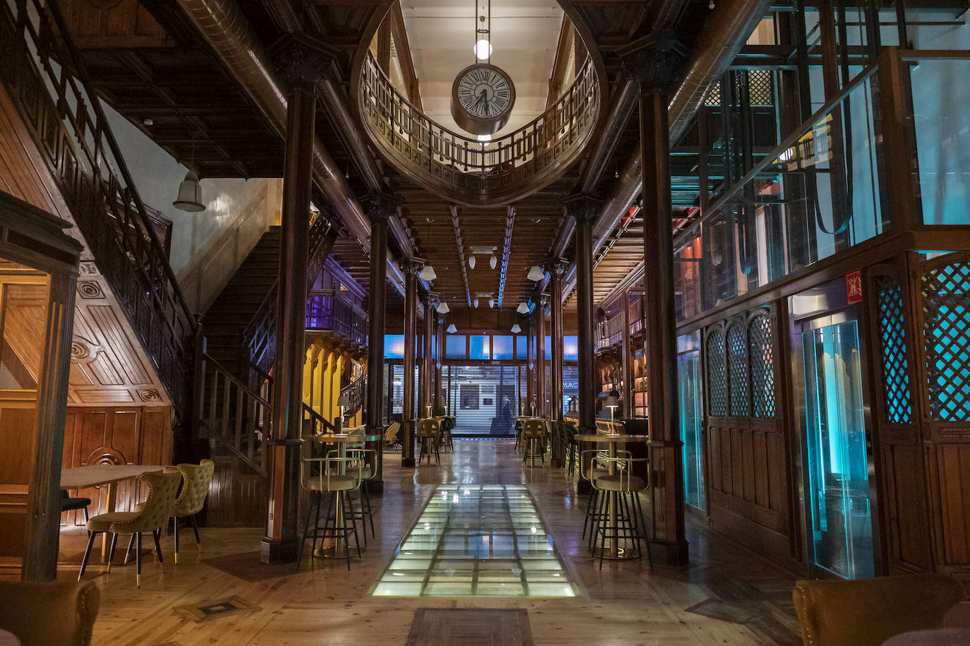 Así luce por dentro el edificio de las Tres Campanas