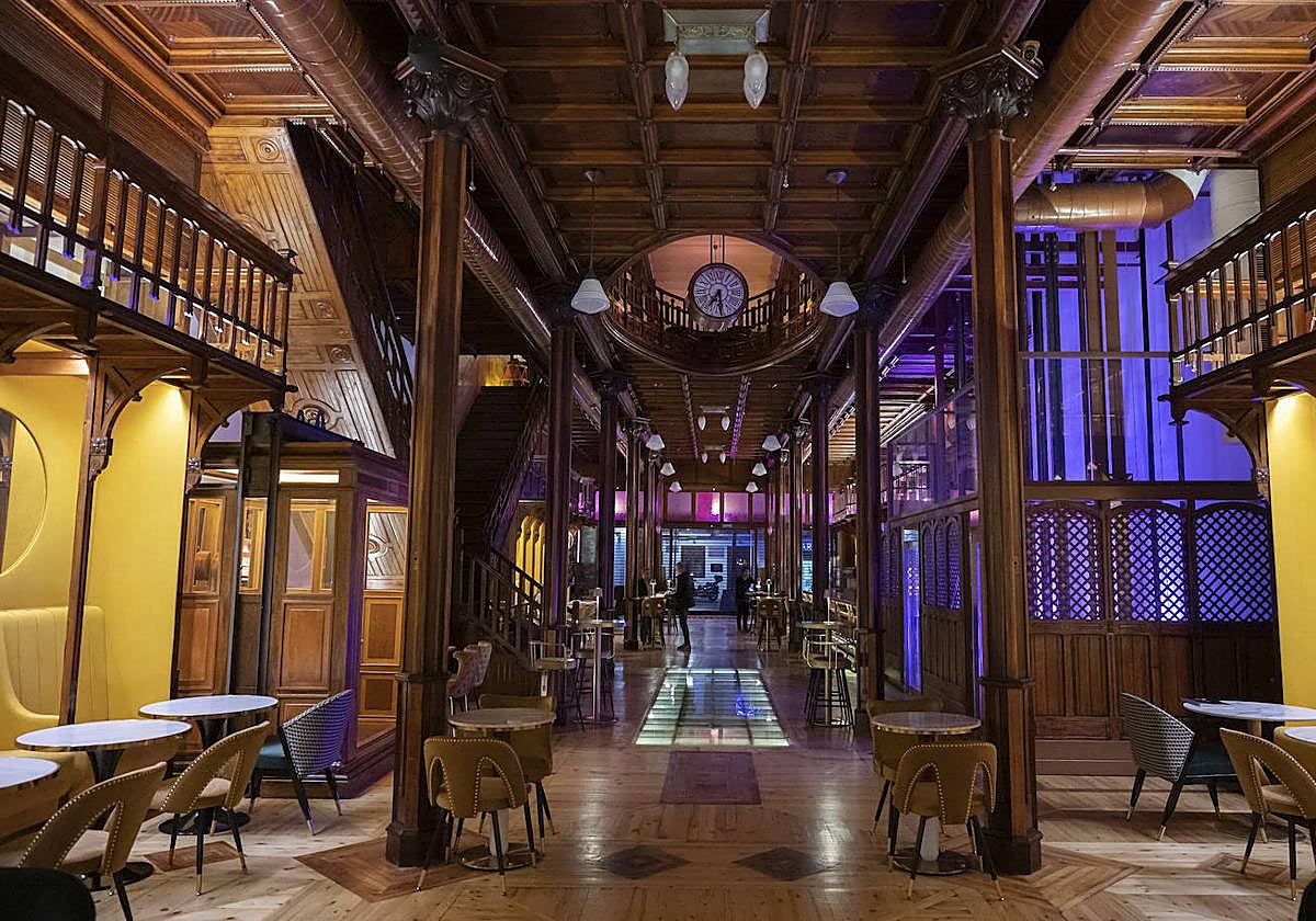 Así luce por dentro el edificio de las Tres Campanas