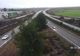 Kilómetro 379 de la A-5, cerca de donde ha ocurrido el accidente.