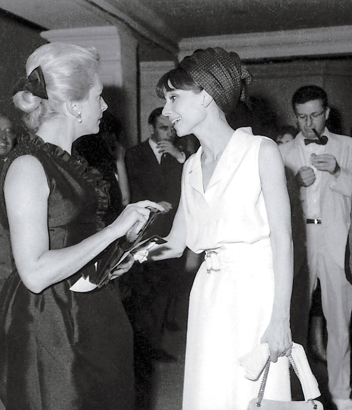 Con Deborah Kerr en el Festival de Cine de San Sebastián en 1964.