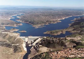 Embalse y central hidroelétrica de Alcántara. Es el pantano más grande de España tras el de La Serena, en Badajoz.