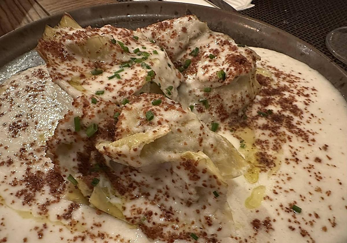 Imagen principal - Brandada, morrillo de atún y pluma, algunos de los platos favoritos del experto.