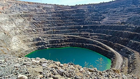 Una multinacional minera canadiense compra el 50% de Aguablanca para explotarla