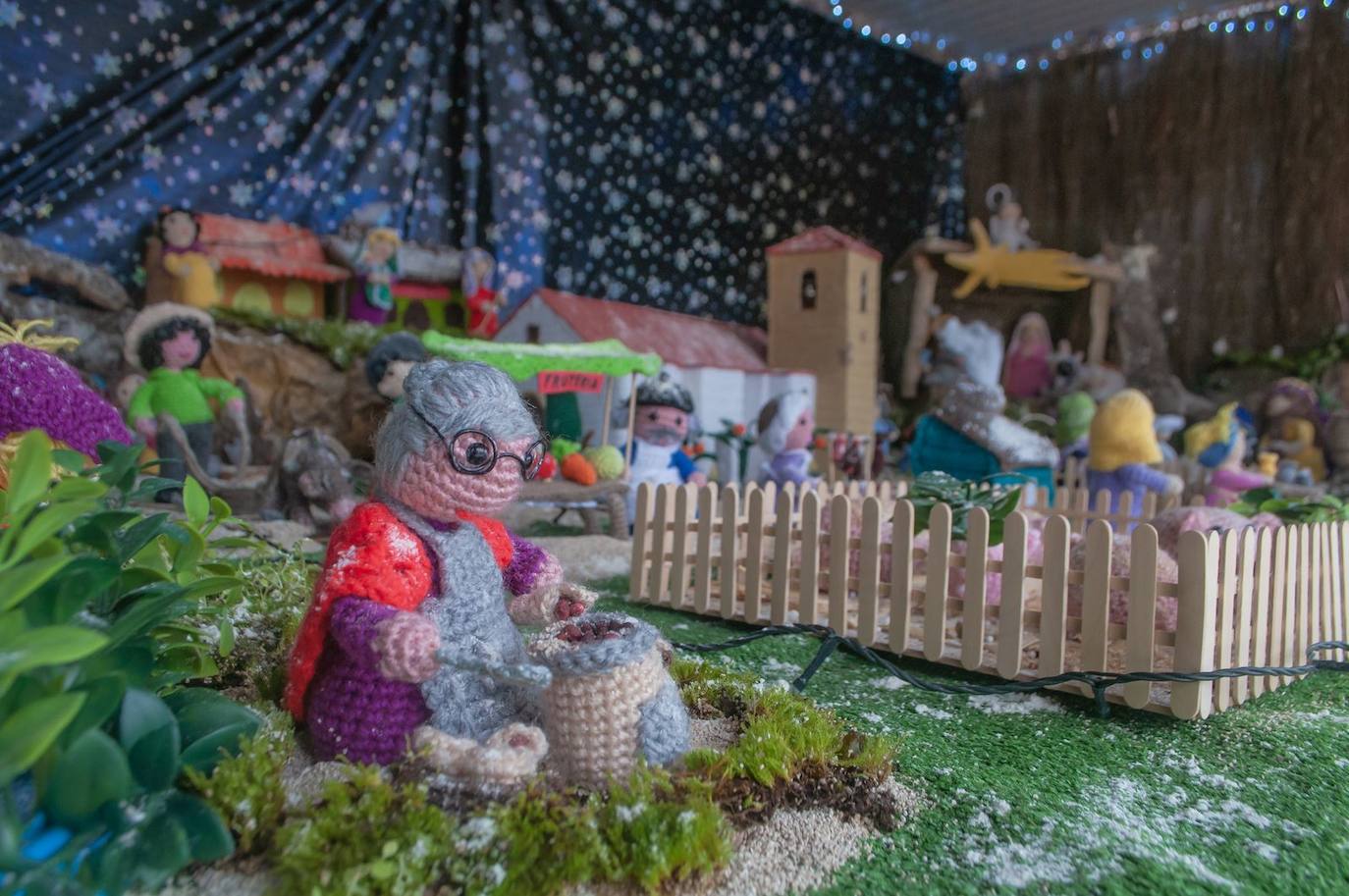 Belén de ganchillo en Casas de Miravete