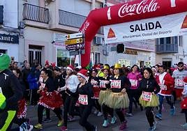 Salida de una edición anterior de la San Silvestre Alburquerqueña