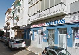 EL fuego se ha originado en un piso del número 11 de la calle San Blas de Almendralejo.