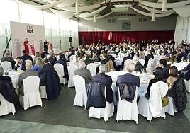 Asistentes al desayuno celebrado por HOY