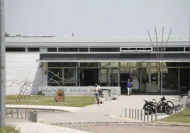 Exterior de la facultad de Ciencias del Deporte del campus de Cáceres de la UEx.