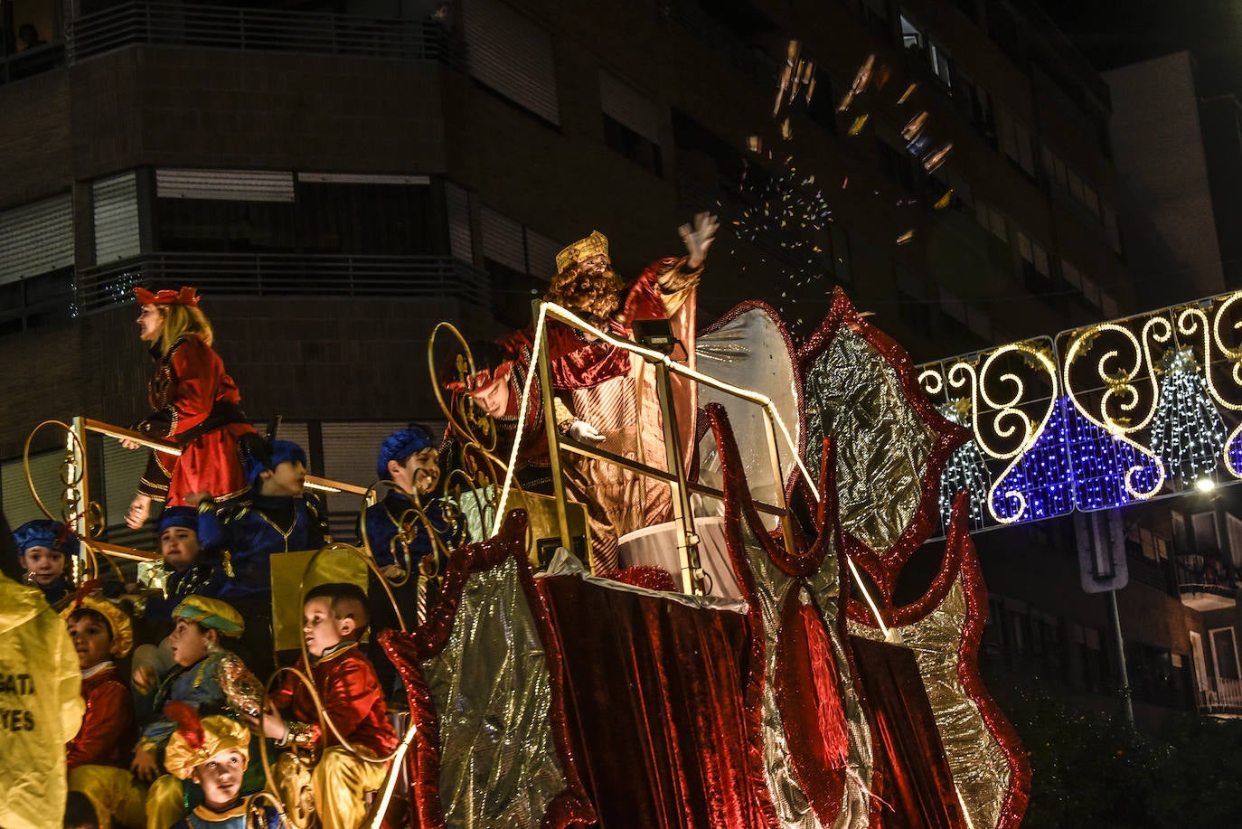 Fotos: Badajoz arropa a los Reyes Magos en una noche mágica