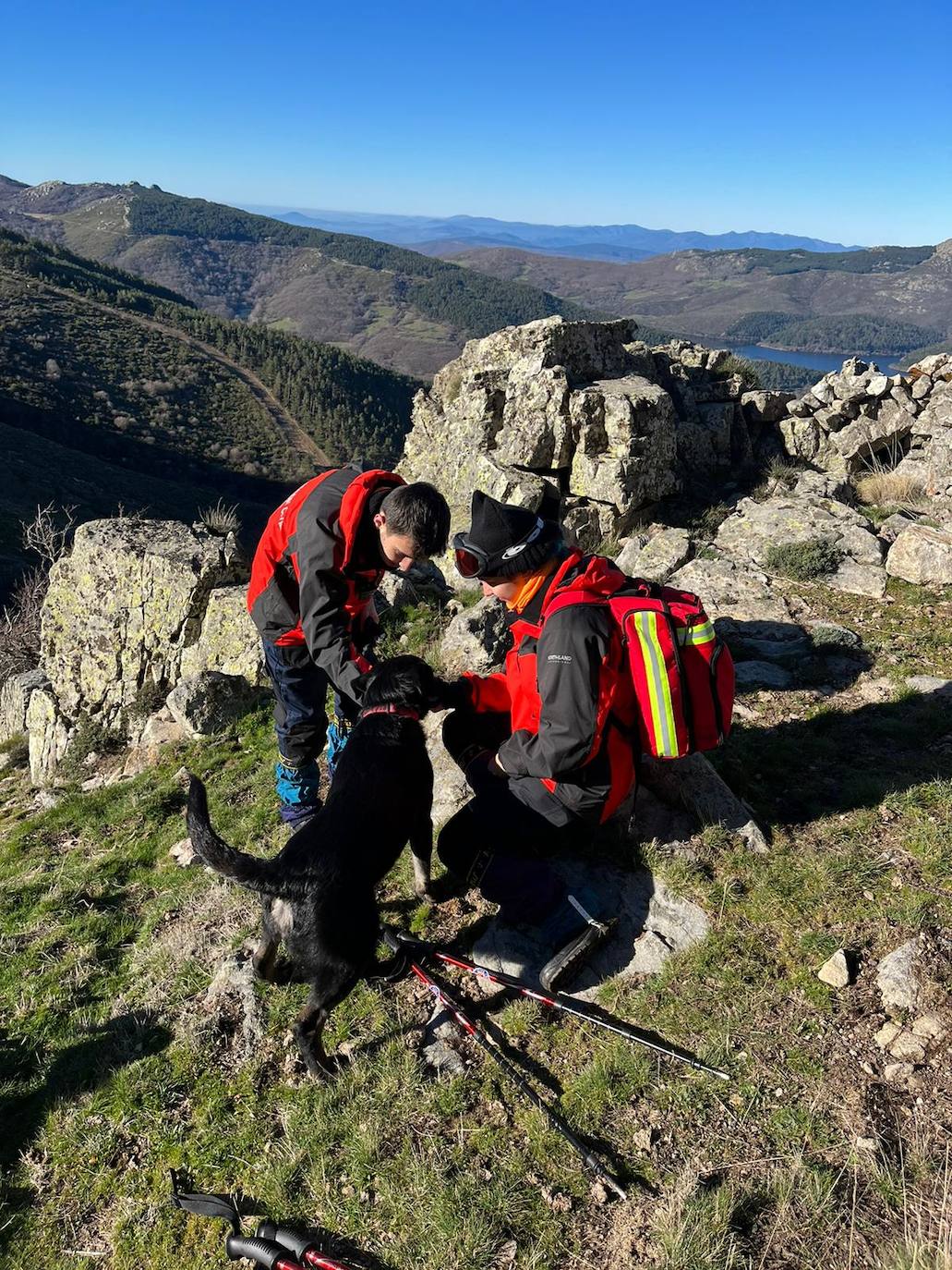 Fotos: Labores de búsqueda llevadas a cabo para localizar en la Sierra de Béjar al montañero que salió de Ceclavín