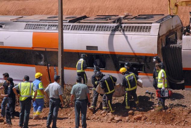 Fotos: Imágenes del accidente mortal entre un tren y un camión en Carmonita