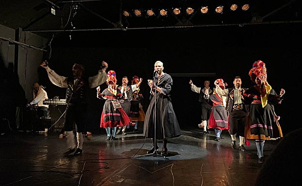 El Gato con Jotas en una de sus actuaciones en una sala de Madrid. 